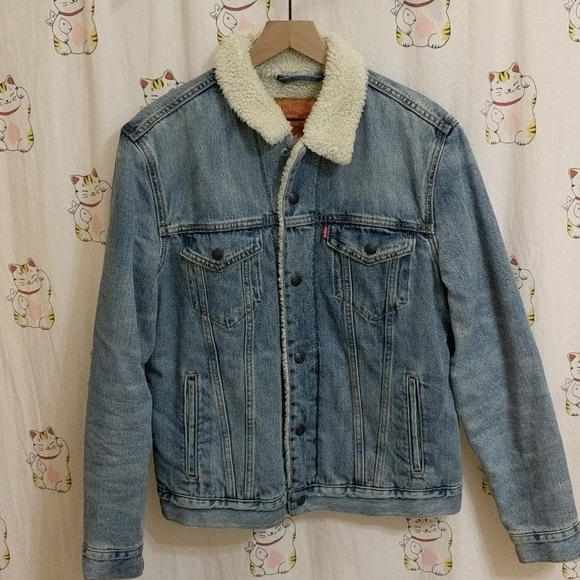 Levi's Other - Levi's Sherpa Fleece Trucker Jacket